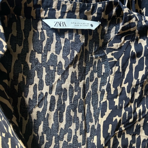 Zara Mini Ruffle Dress Size  Medium Animal Print Long Sleeve V-Neck Viscose - Picture 7 of 8